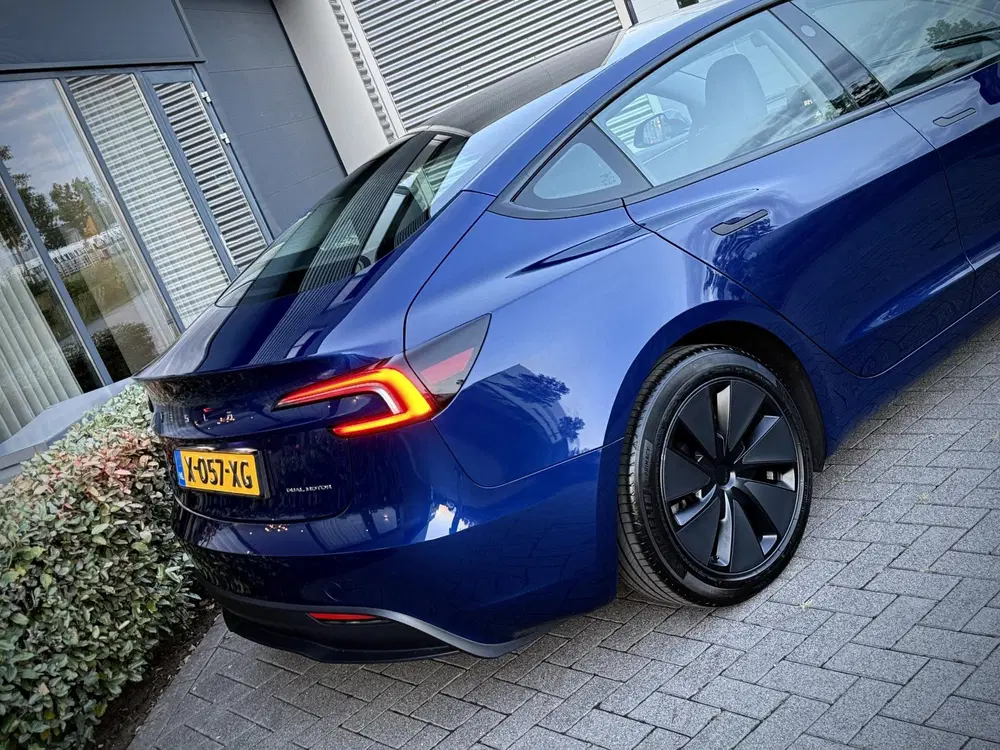 Tesla Model 3 Premium Long Range AWD Highland uit 2024, foto 14