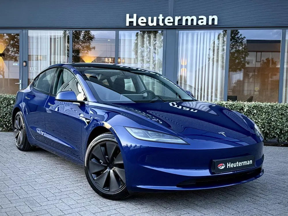 Tesla Model 3 Premium Long Range AWD Highland uit 2024, foto 15