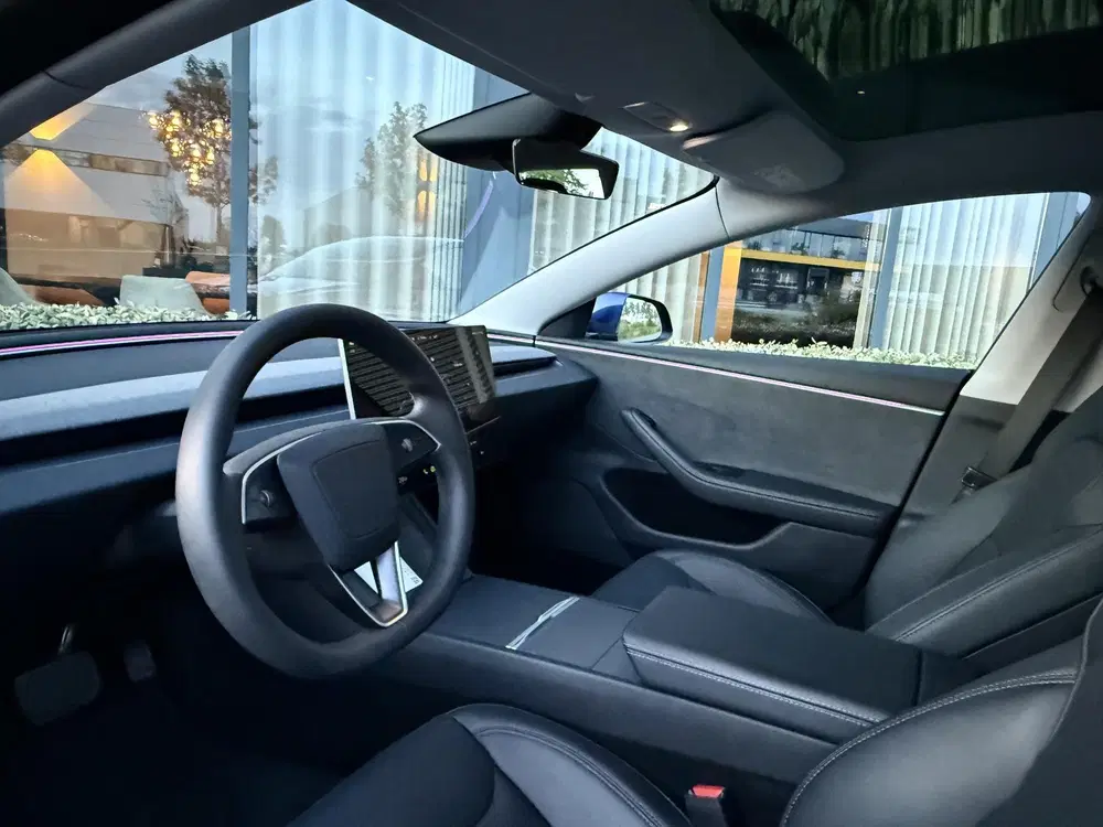 Tesla Model 3 Premium Long Range AWD Highland uit 2024, foto 3
