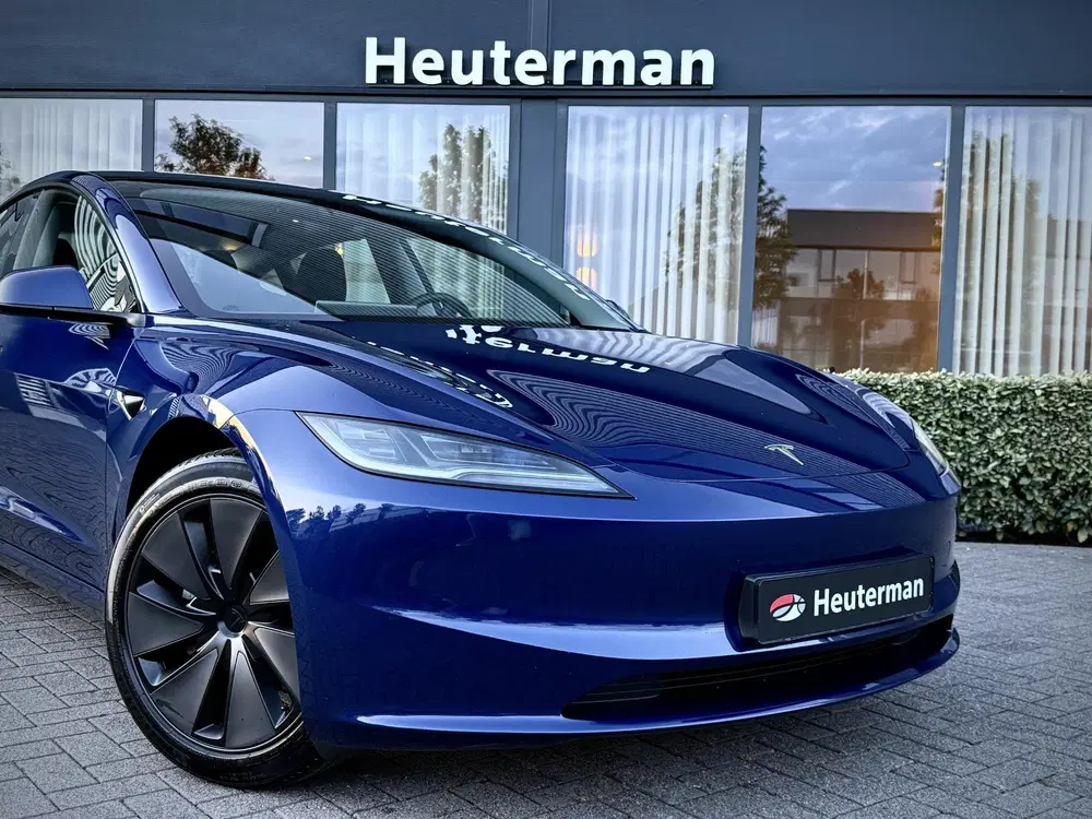 Tesla Model 3 Premium Long Range AWD Highland uit 2024, foto 9