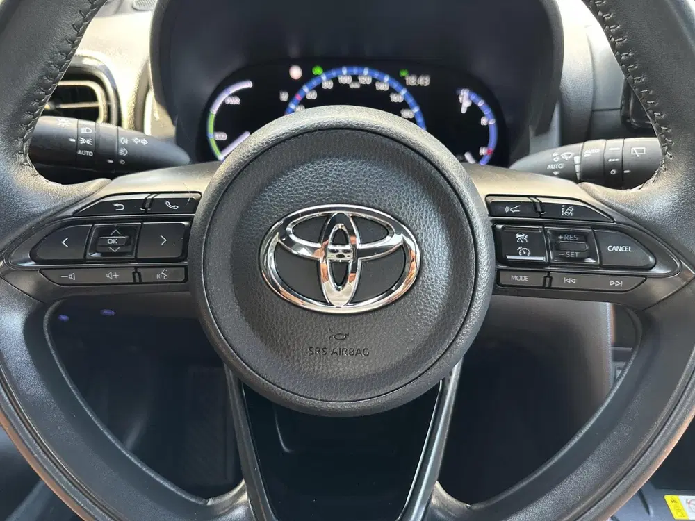 Toyota Yaris Cross 1.5 Hybrid Adventure uit 2023, foto 11
