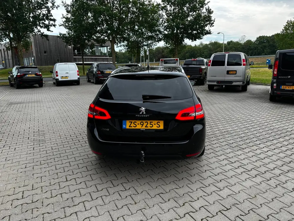 Peugeot 308 1.5 BlueHDi Blue Lease Premium/Nieuwe Distr. uit 2019, foto 5