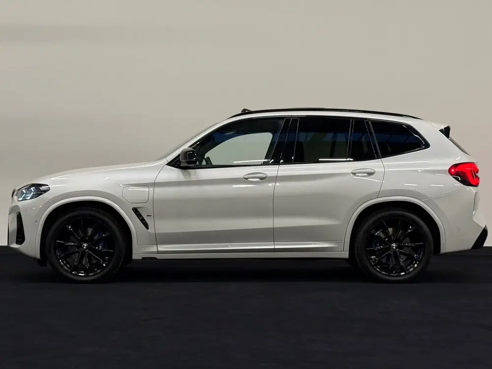 BMW X3 XDrive30e High Executive M Sport Pano Memo uit 2022, foto 4