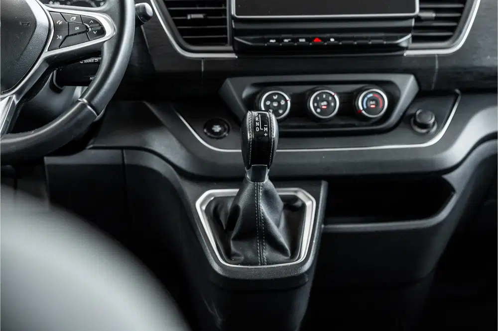 Renault Trafic 2.0 L2H1 150 PK DC uit 2024, foto 12