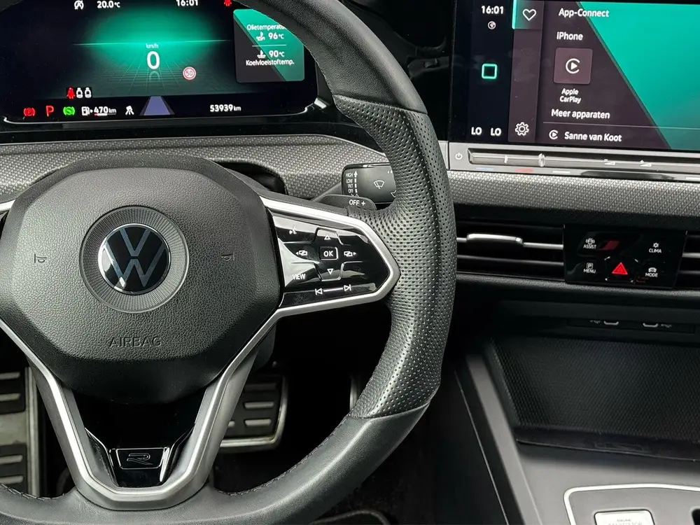 Volkswagen Golf 1.5 eTSI R-Line Business, IQ Lights, ACC Tra uit 2021, foto 15