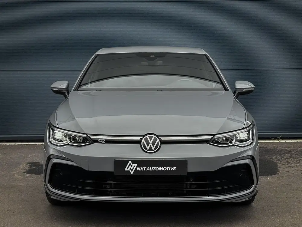 Volkswagen Golf 1.5 eTSI R-Line Business, IQ Lights, ACC Tra uit 2021, foto 2