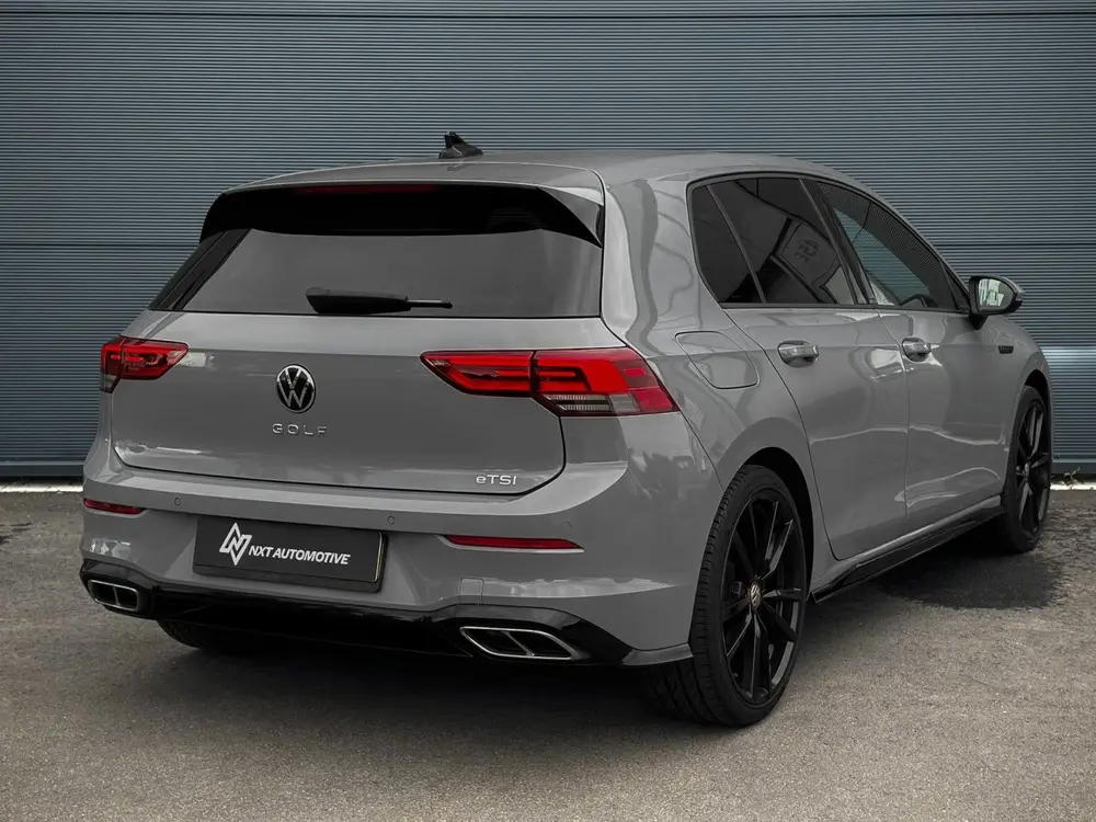 Volkswagen Golf 1.5 eTSI R-Line Business, IQ Lights, ACC Tra uit 2021, foto 4