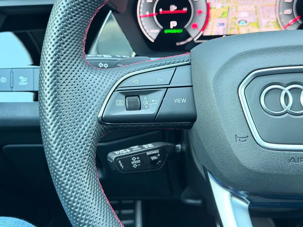 Audi A3 35 TFSI S-Line Pano uit 2024, foto 17