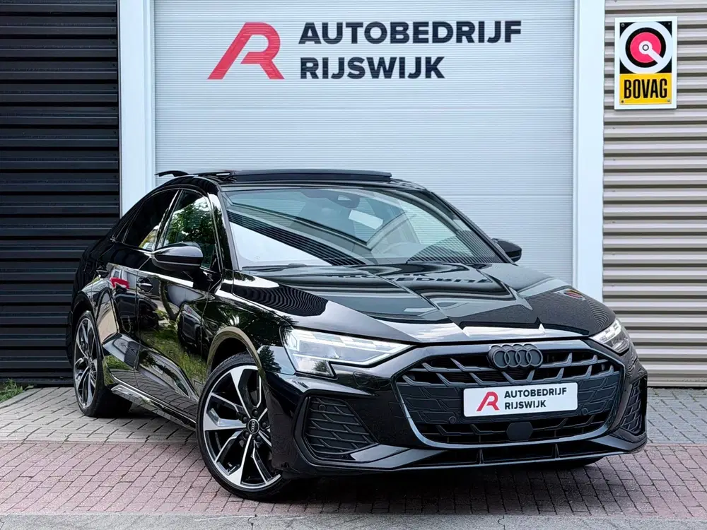 Audi A3 35 TFSI S-Line Pano uit 2024, foto 6