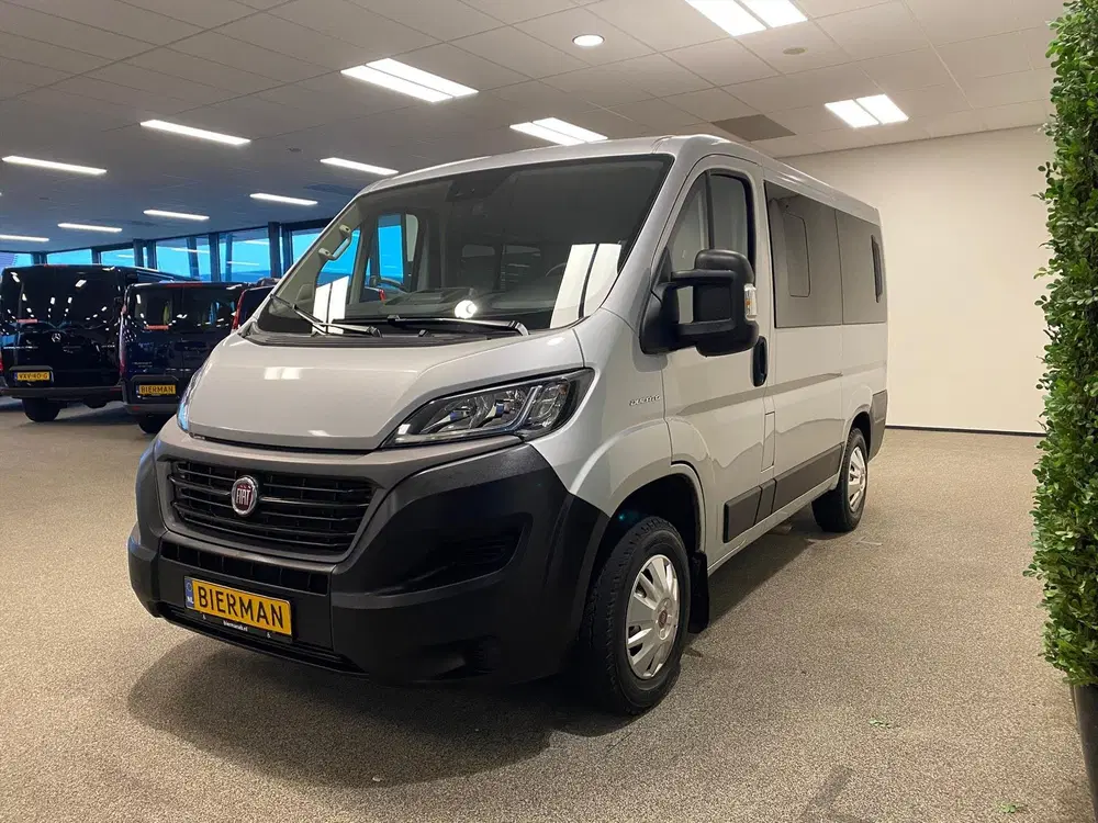 Fiat Ducato L1H1 Rolstoelbus Rolstoel voorin uit 2020, foto 17