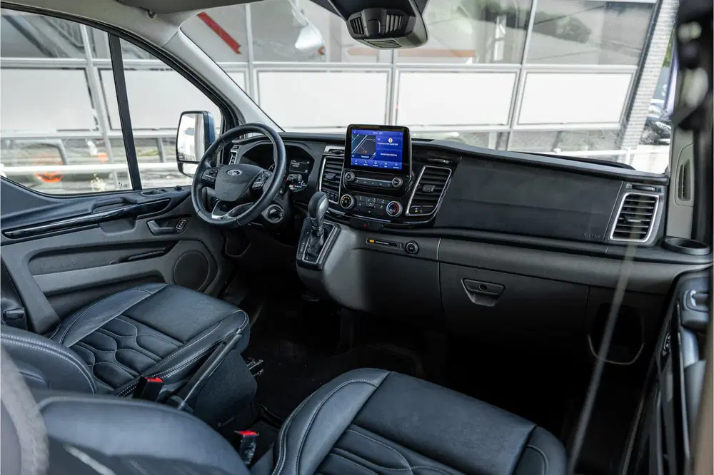 Ford Transit Custom 320 2.0 TDCI L2H1 Platinum Edition DC uit 2021, foto 10