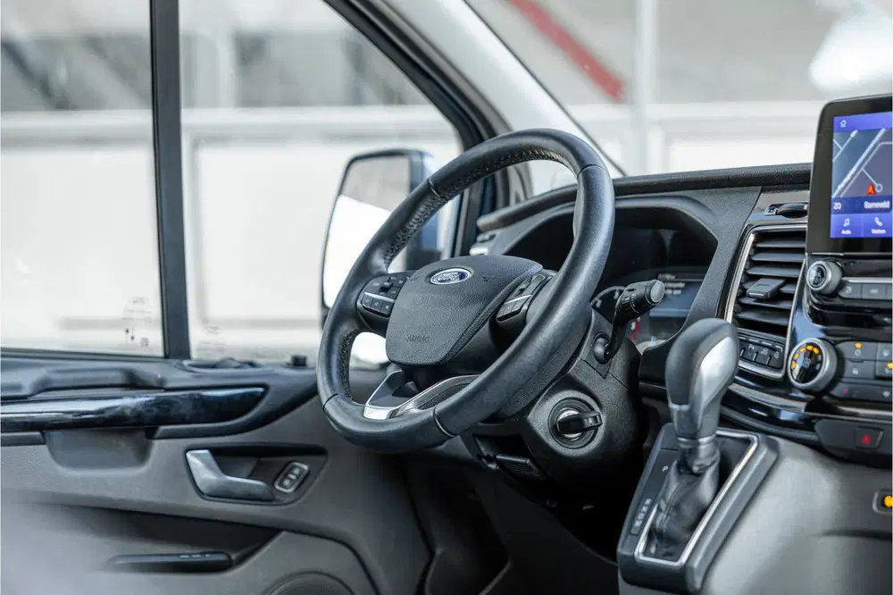 Ford Transit Custom 320 2.0 TDCI L2H1 Platinum Edition DC uit 2021, foto 11
