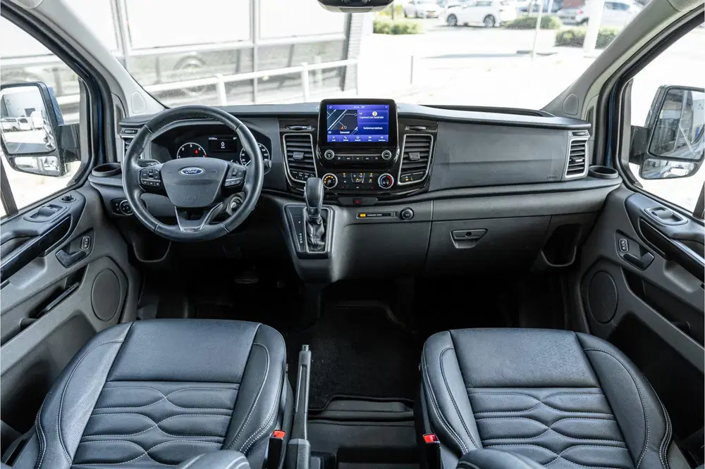 Ford Transit Custom 320 2.0 TDCI L2H1 Platinum Edition DC uit 2021, foto 15