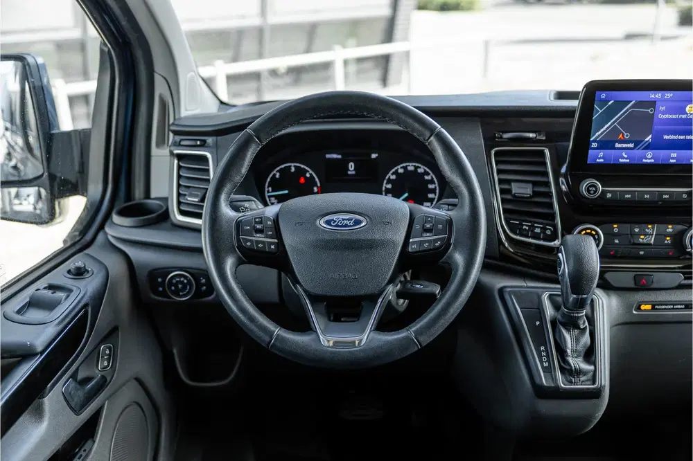 Ford Transit Custom 320 2.0 TDCI L2H1 Platinum Edition DC uit 2021, foto 16