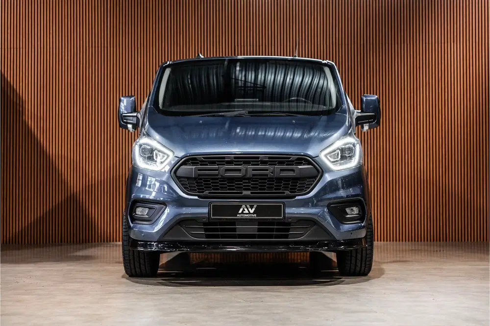 Ford Transit Custom 320 2.0 TDCI L2H1 Platinum Edition DC uit 2021, foto 2
