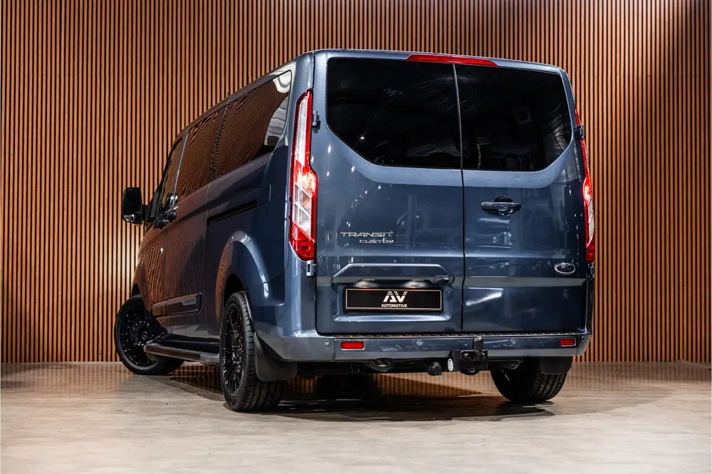 Ford Transit Custom 320 2.0 TDCI L2H1 Platinum Edition DC uit 2021, foto 8