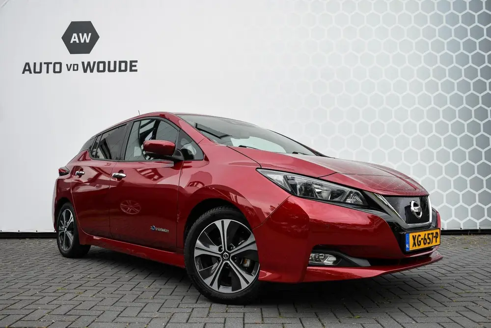 Nissan Leaf Tekna 40 kWh Stuurverwarming Led SOH 93% uit 2019, foto 3