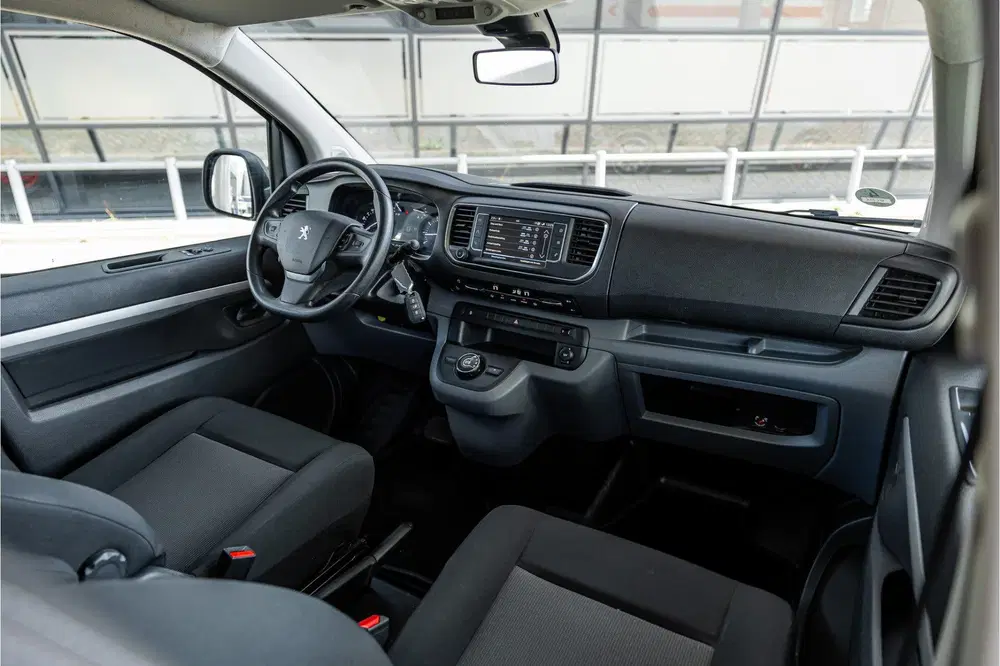 Peugeot Expert 2.0 BlueHDI 180 Long Premium DC uit 2022, foto 10