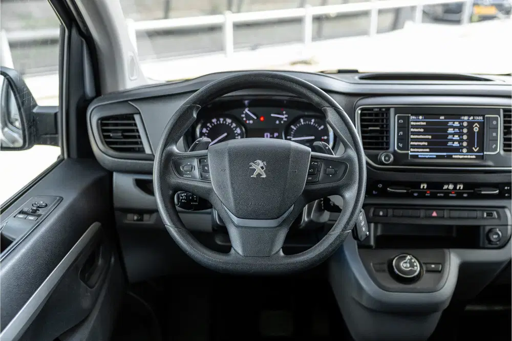 Peugeot Expert 2.0 BlueHDI 180 Long Premium DC uit 2022, foto 16
