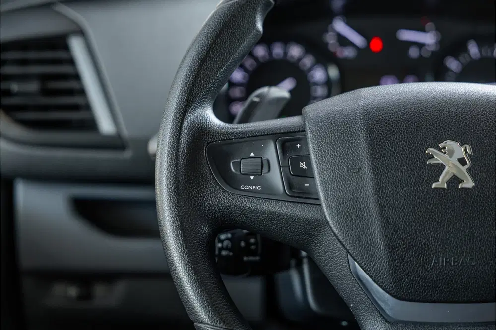 Peugeot Expert 2.0 BlueHDI 180 Long Premium DC uit 2022, foto 17