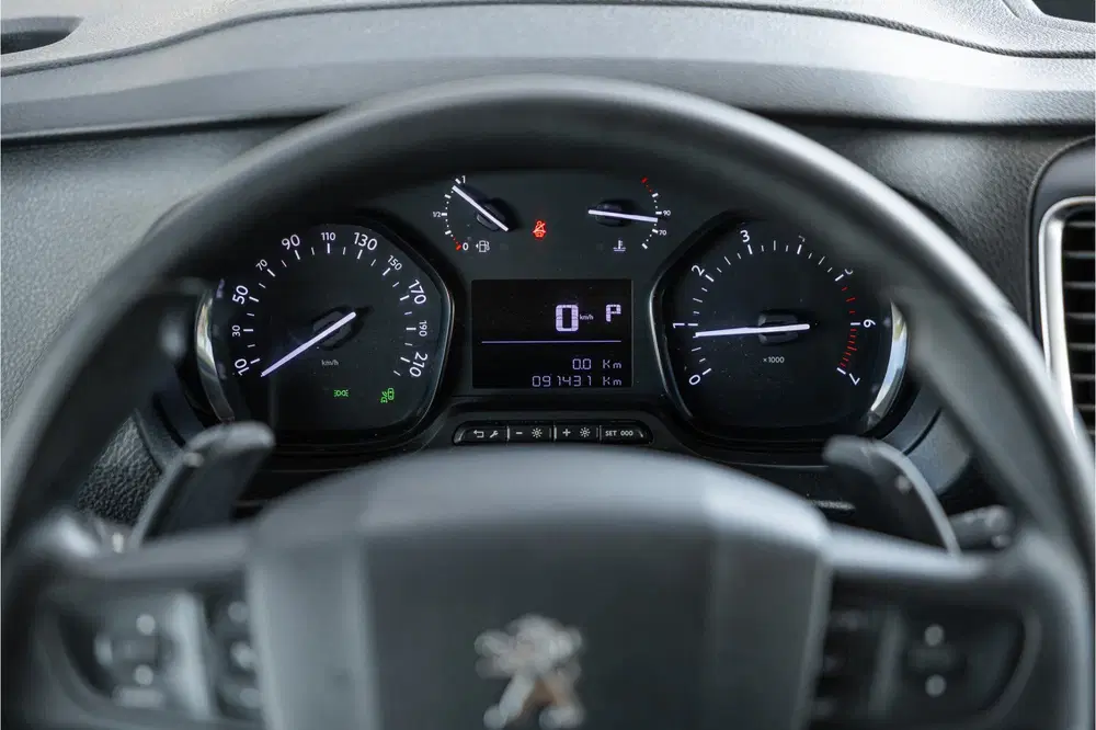 Peugeot Expert 2.0 BlueHDI 180 Long Premium DC uit 2022, foto 19
