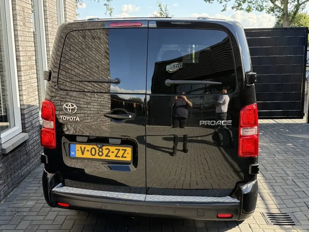 Toyota Proace Worker 2.0 D-4D Crea.L Dubbel Cabine| 6-BAK| 2 uit 2019, foto 4