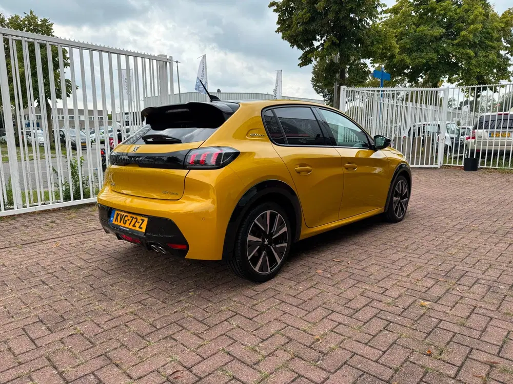 Peugeot 208 1.2 PureTech GT-Line uit 2020, foto 10