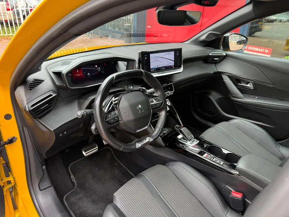 Peugeot 208 1.2 PureTech GT-Line uit 2020, foto 16
