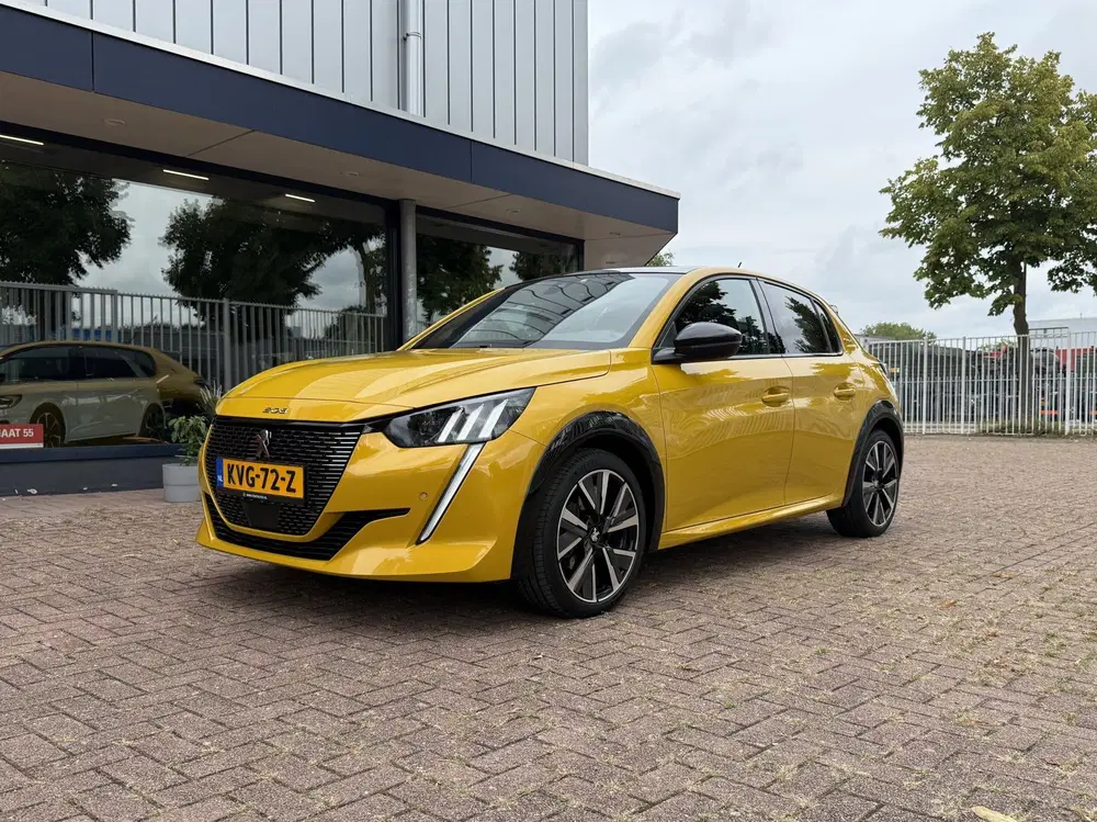 Peugeot 208 1.2 PureTech GT-Line uit 2020, foto 4
