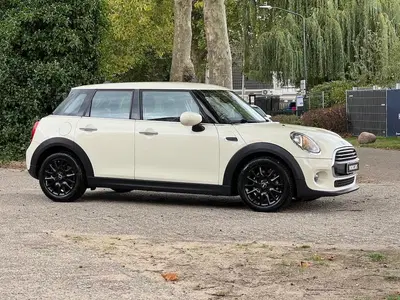 Mini Cooper Cooper 5-deurs 1.5i 102pk CarPlay Climate uit 2020