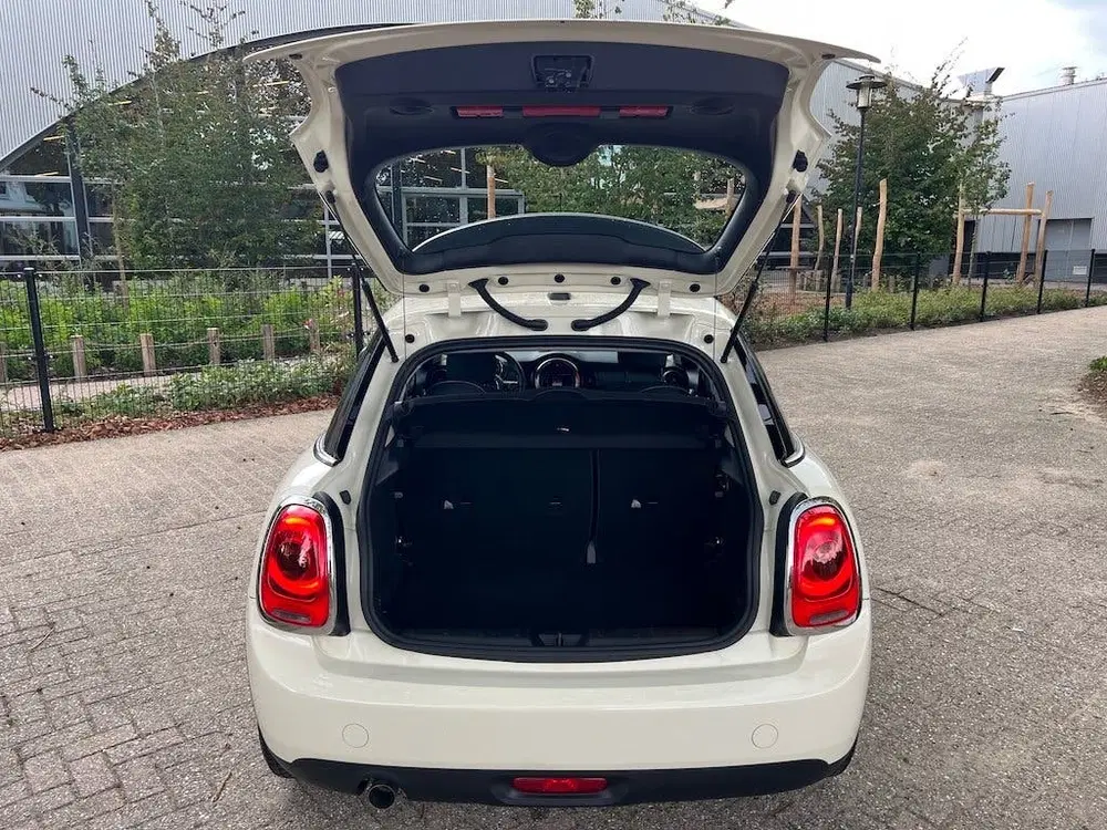 Mini Cooper Cooper 5-deurs 1.5i 102pk CarPlay Climate uit 2020, foto 10