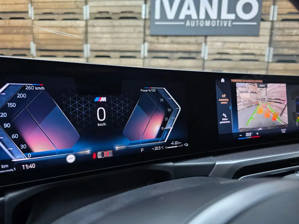 BMW 3-serie 330e xDrive M Sport Pano Leder Widescree uit 2024, foto 12