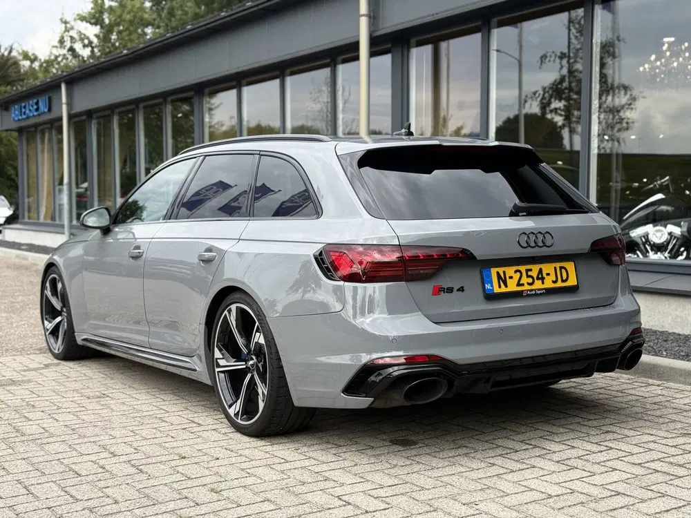 Audi RS4 2.9 TFSI quattro B&O Massage (bj 2021) uit 2021, foto 2