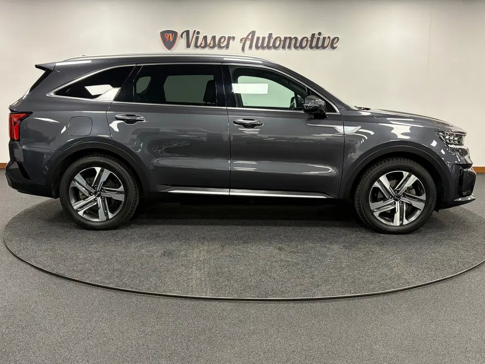Kia Sorento 1.6 T-GDI Plug-in Hybrid 4WD ExecutiveLine uit 2021, foto 2