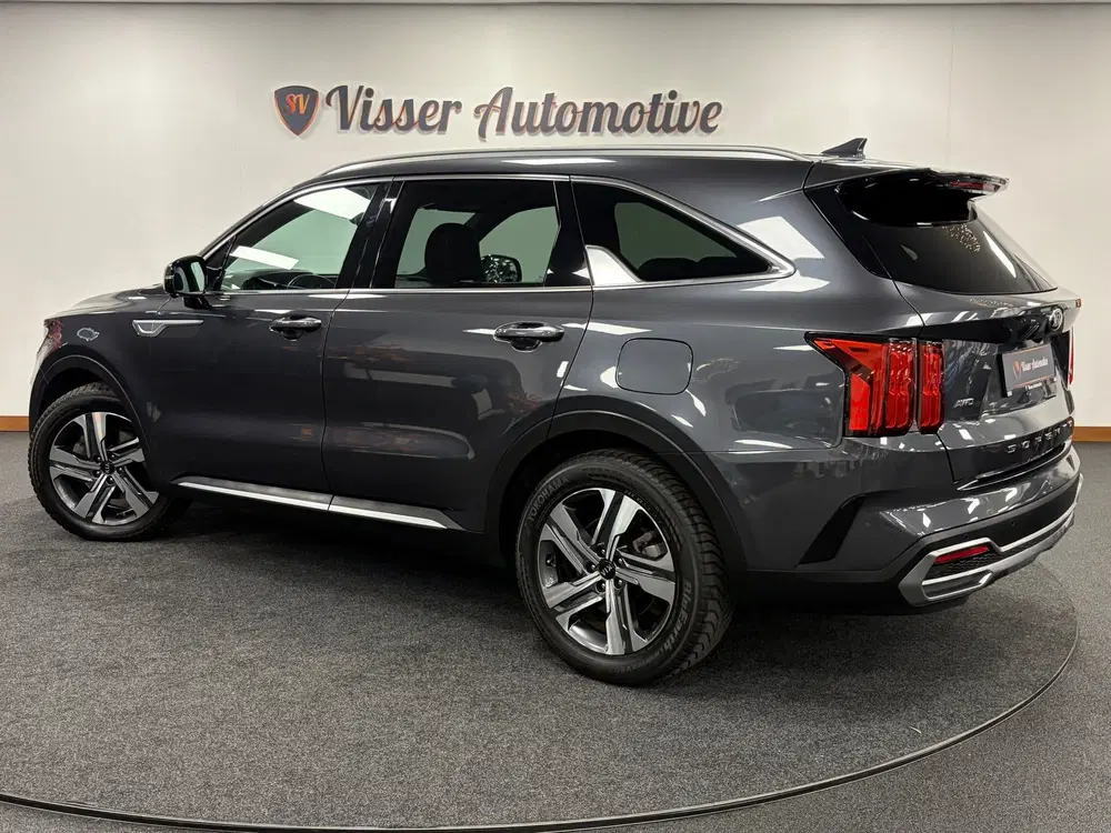 Kia Sorento 1.6 T-GDI Plug-in Hybrid 4WD ExecutiveLine uit 2021, foto 4
