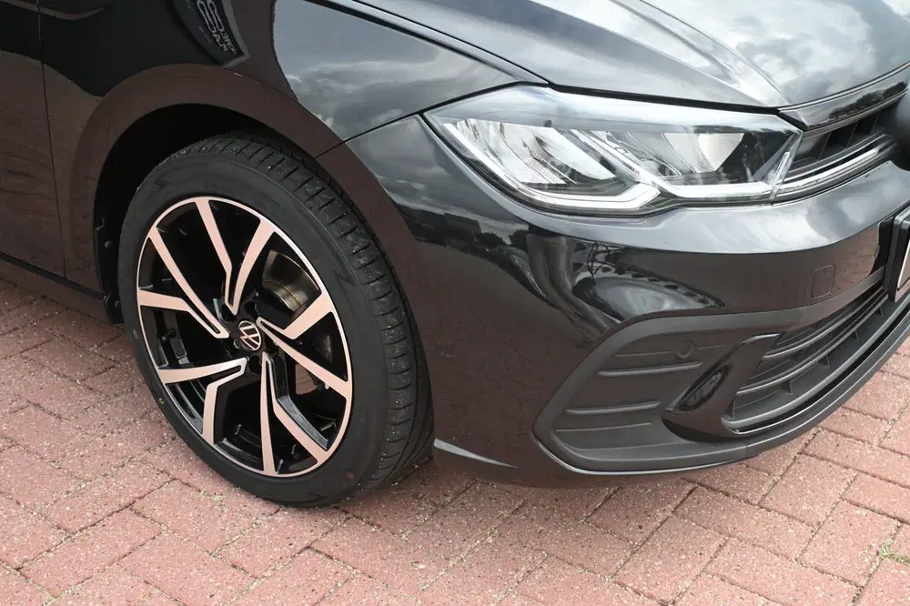Volkswagen Polo Volkswagen Polo 1.0 TSI R-Line Automaat uit 2022, foto 4