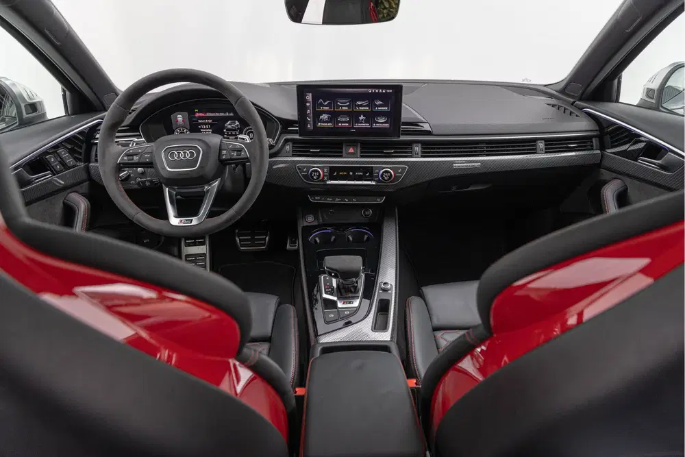 Audi RS4 2.9 TFSI 450pk Quattro Pano Dynamic B&O 20 uit 2021, foto 5