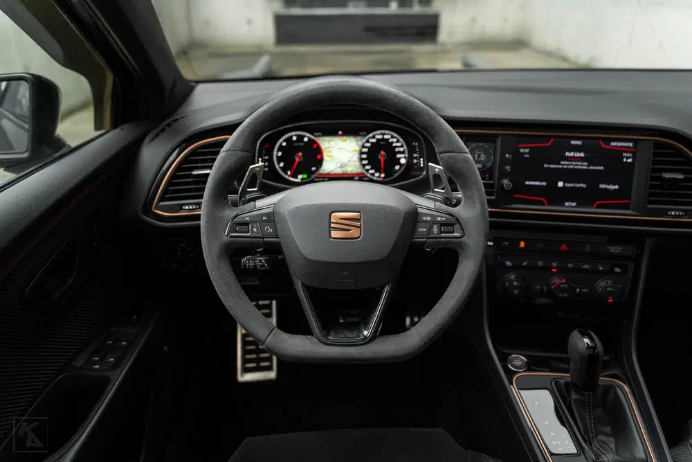 SEAT Leon 2.0 TSI uit 2019, foto 2