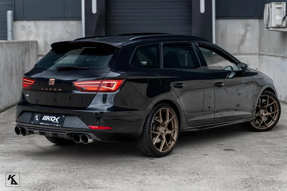 SEAT Leon 2.0 TSI uit 2019, foto 3