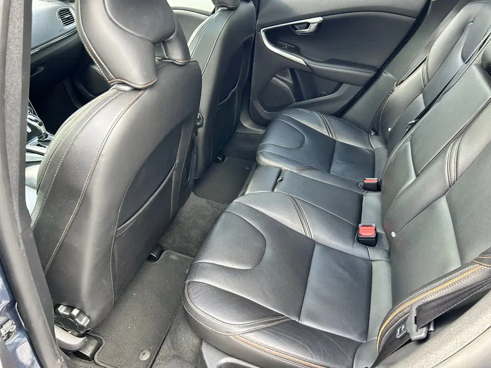 Volvo V40 Cross Country V40 1.5 T3 152PK Geartronic 2019 Blauw uit 2019, foto 11
