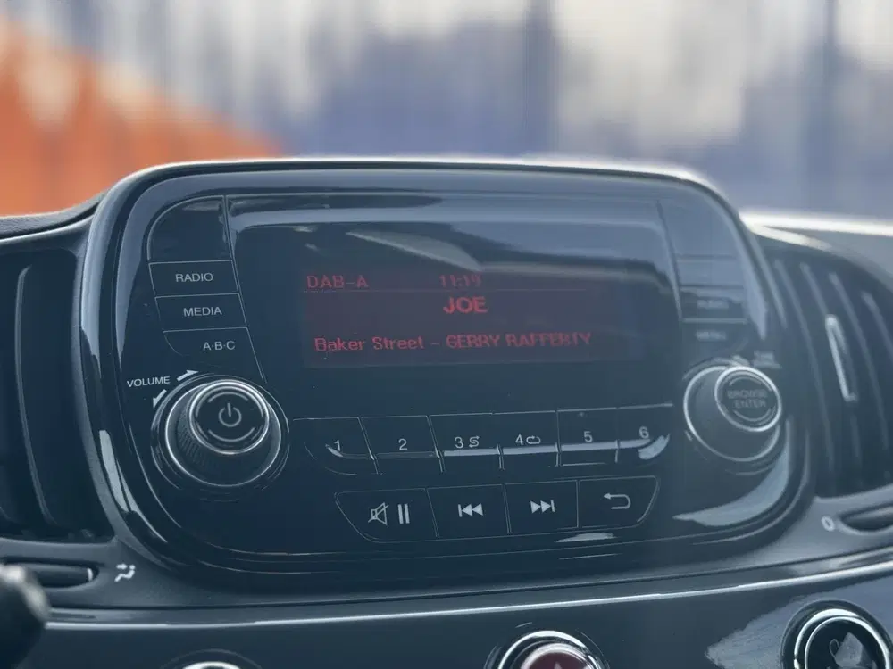 Fiat 500C 500 1.0HybridPop uit 2020, foto 11