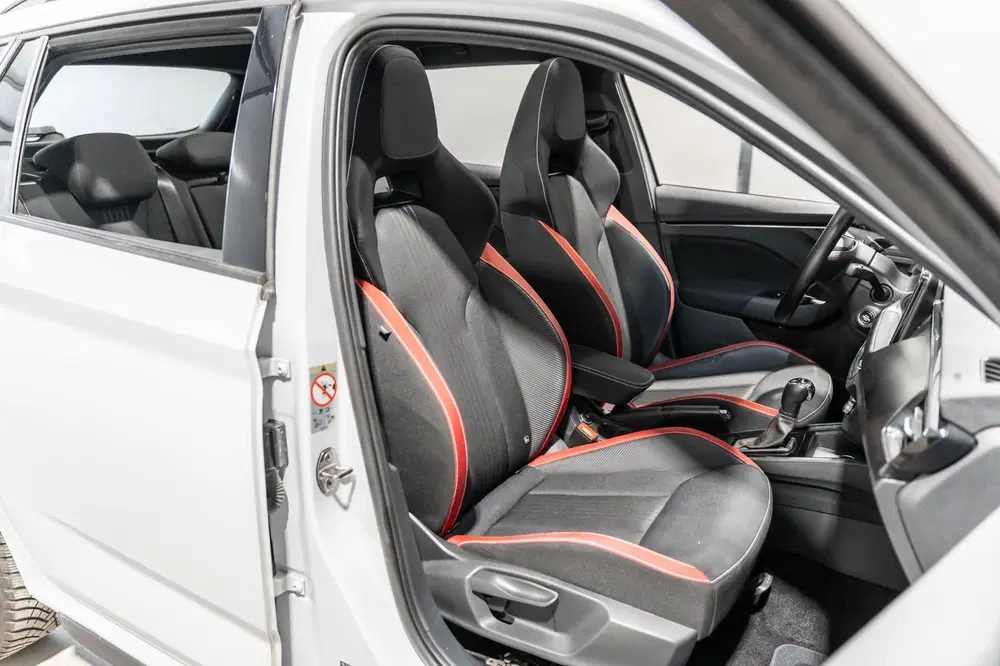 Skoda Kamiq 1.0 TSI DSG Monte Carlo Led Camera uit 2021, foto 16