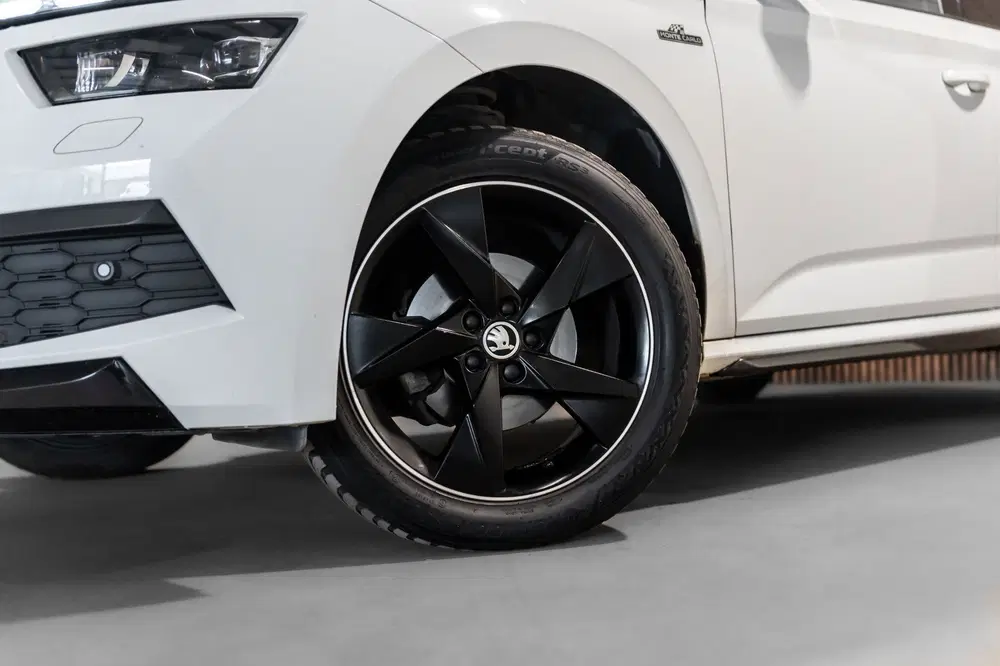Skoda Kamiq 1.0 TSI DSG Monte Carlo Led Camera uit 2021, foto 3