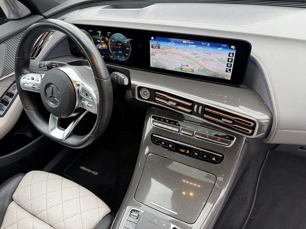 Mercedes-Benz EQC 400 4MATIC AMG Line Premium+ uit 2021, foto 3
