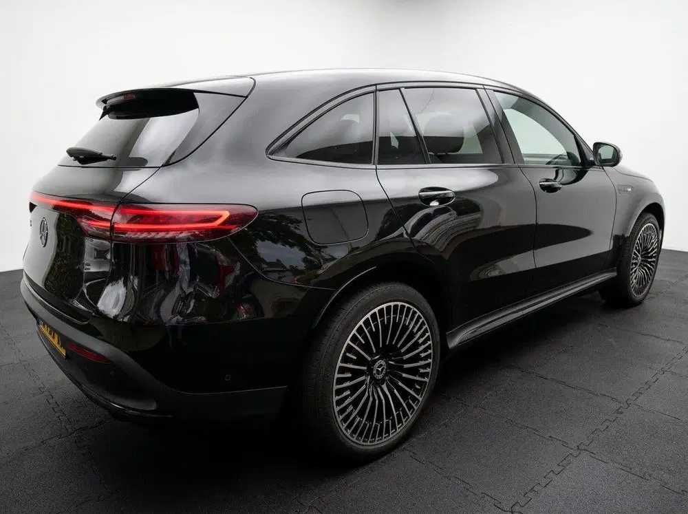 Mercedes-Benz EQC 400 4MATIC AMG Line Premium+ uit 2021, foto 6