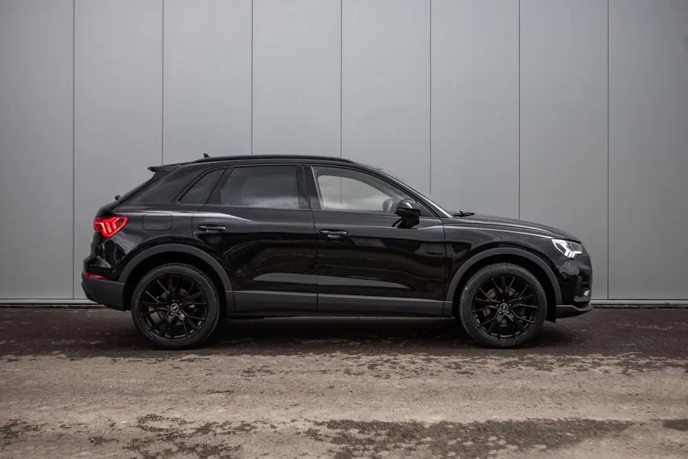 Audi Q3 45 TFSI e edition uit 2023, foto 2