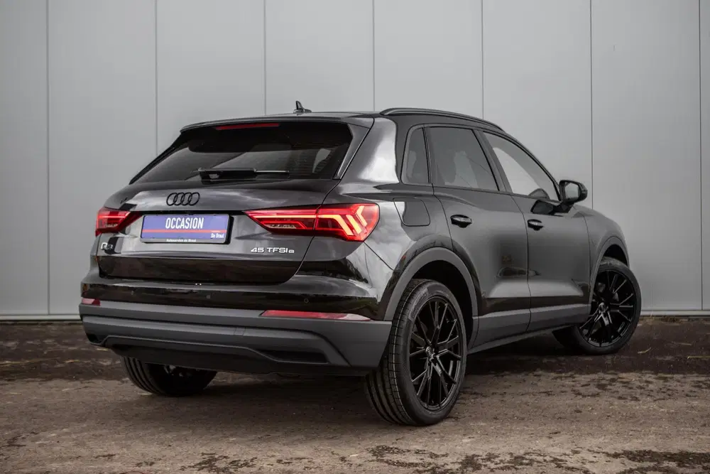 Audi Q3 45 TFSI e edition uit 2023, foto 3