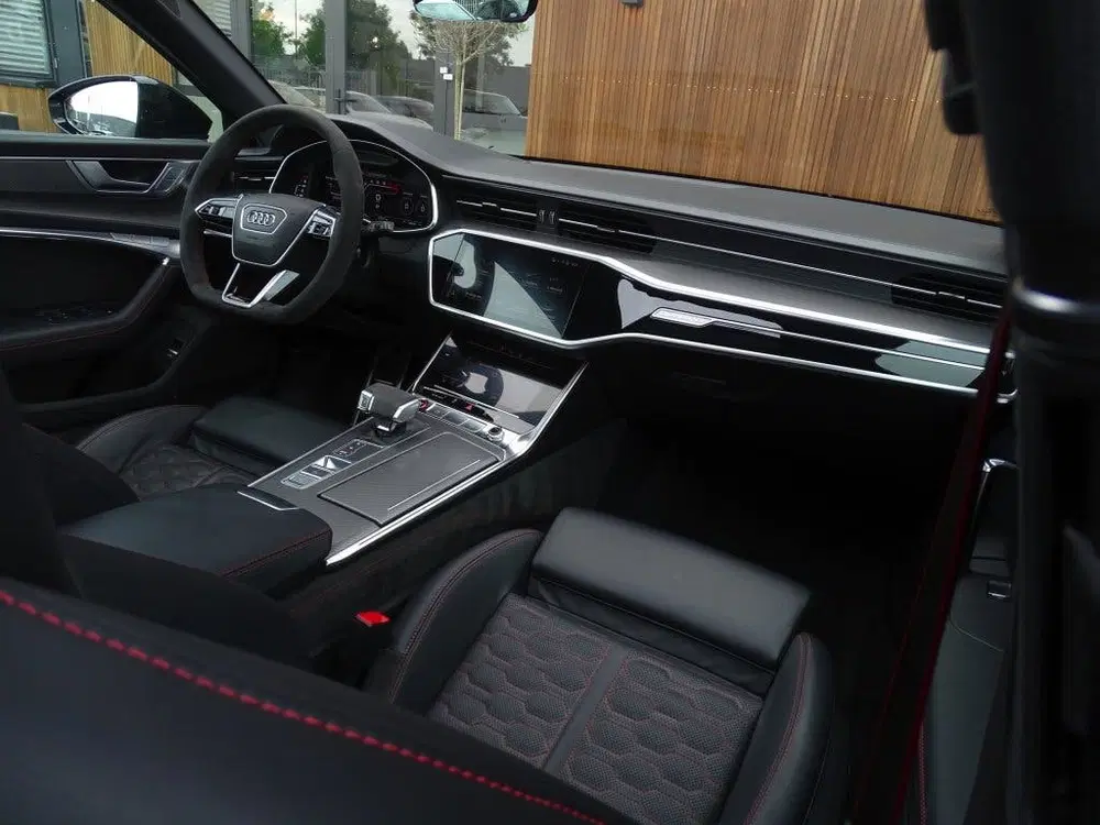 Audi RS6 V8T 601PK Quattro uit 2020, foto 17
