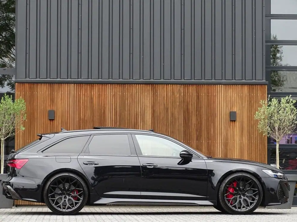 Audi RS6 V8T 601PK Quattro uit 2020, foto 3