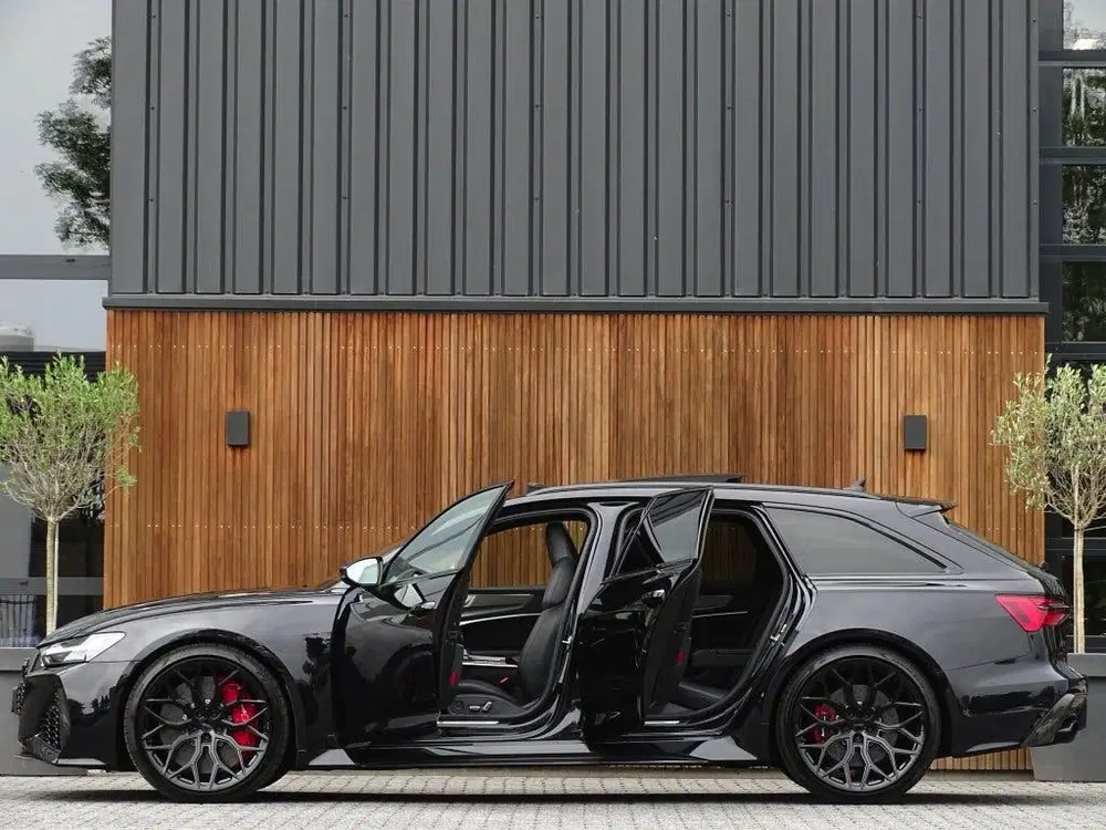 Audi RS6 V8T 601PK Quattro uit 2020, foto 6